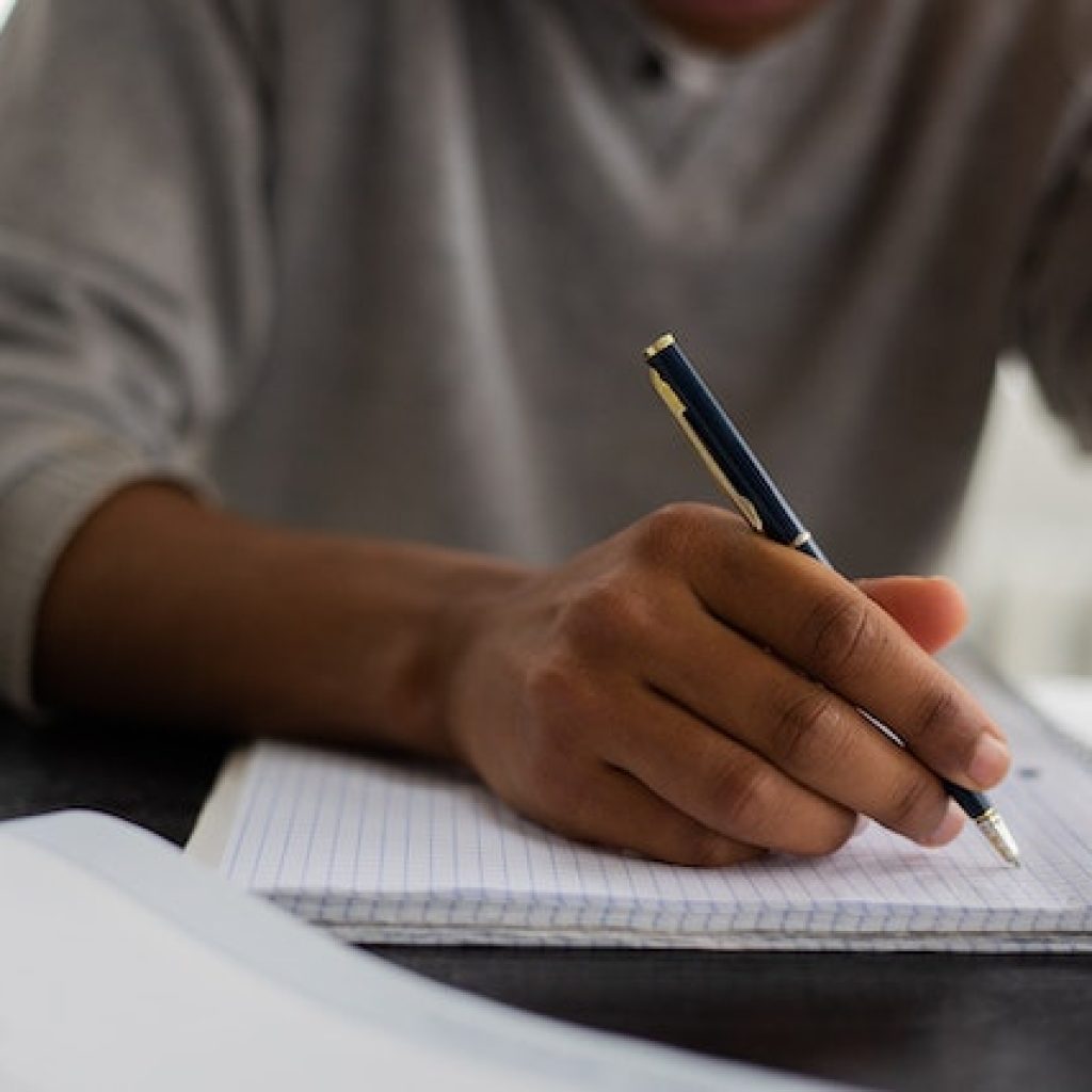 Student giving CMA Intermediate Mock test